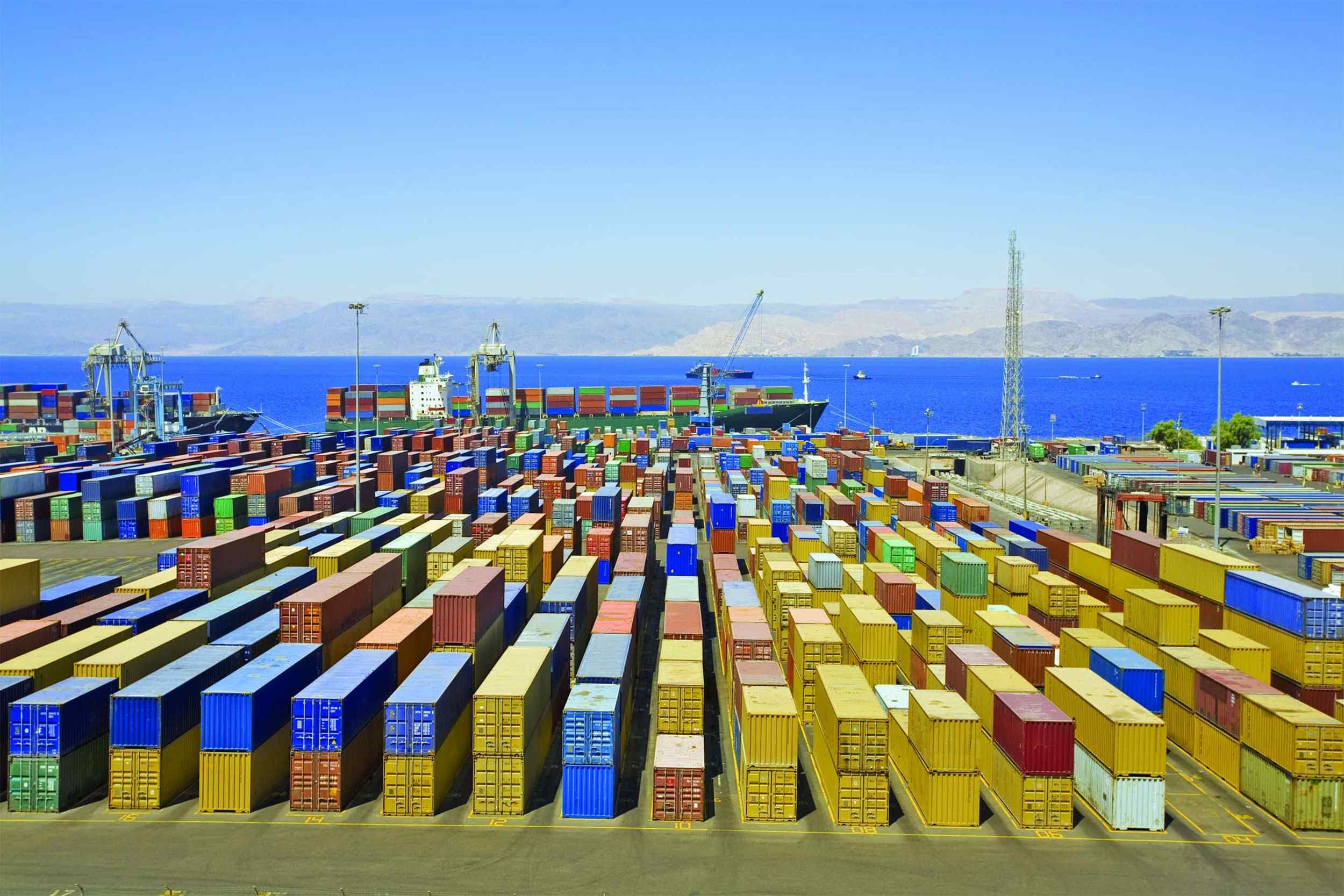 https://tsouloufas.gr/wp-content/uploads/2015/09/Harbor-warehouse-1.jpg